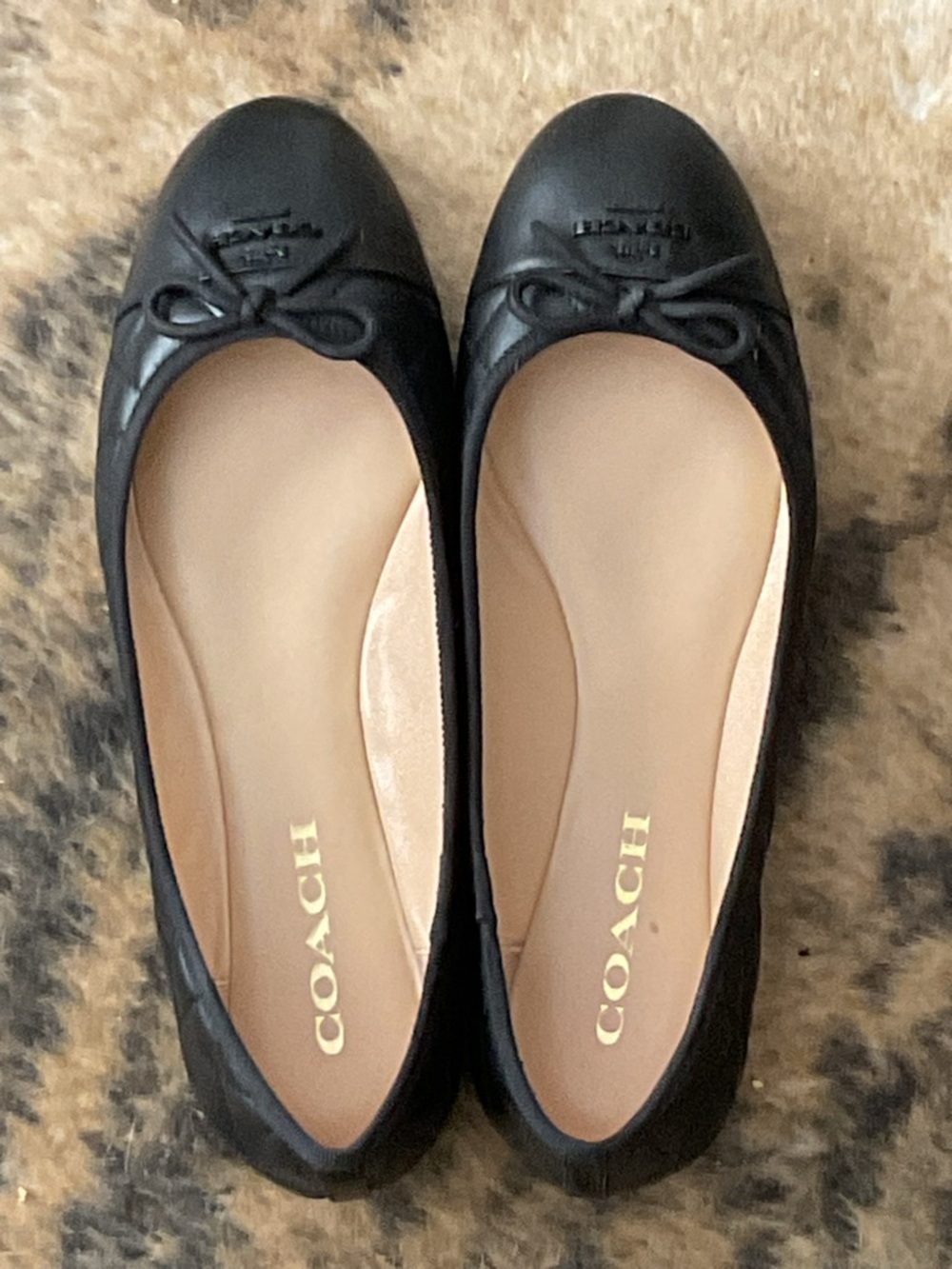 Coach Women Black Quilted Leather Ballet Flats. NWOT condition. Size 8 Medium